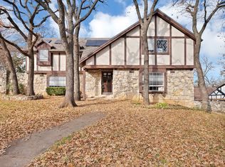 1818 Burr Oak St, Arlington, TX 76012