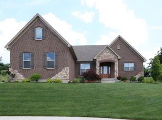 5817 Valleyway Ct, Cincinnati, OH 45247