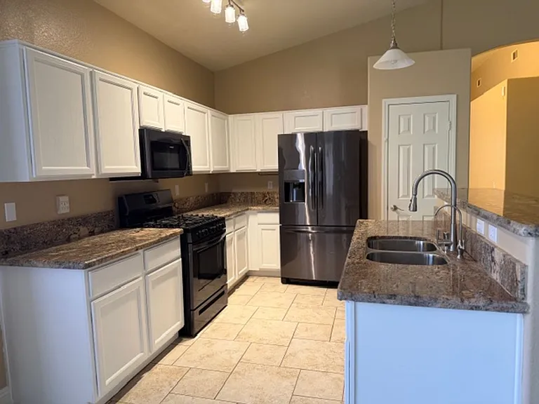 3021 Pismo Beach Dr — Photo 6