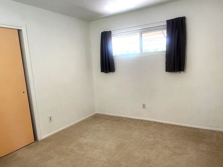 5647 Wood Dr SW — Photo 16