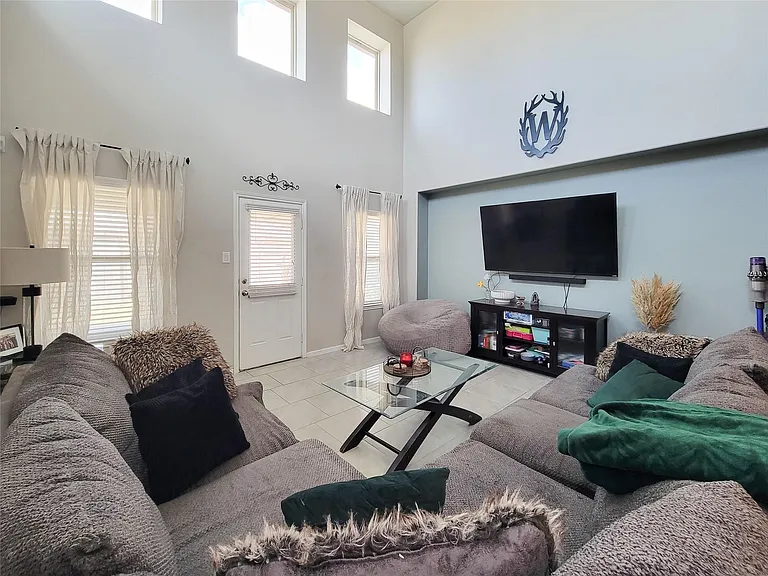8003 Ecru Ln — Photo 21