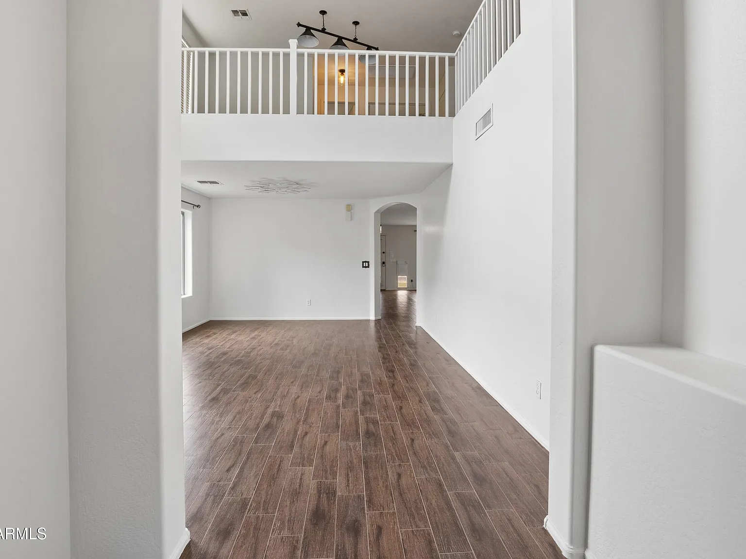 4 bed, 3.0 bath, 2655 sqft, $3,200 — Photo 4