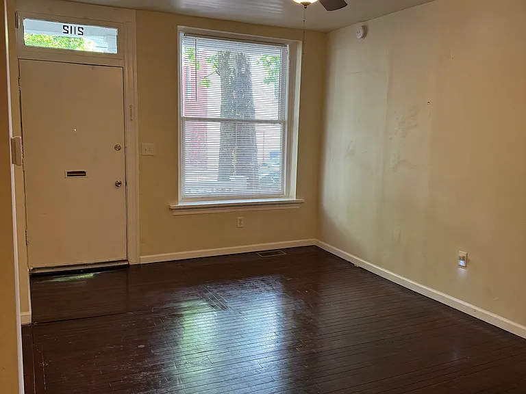 2112 Green St #A — Photo 4