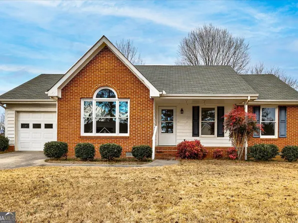 206 Stoney Brook Dr, Carrollton, GA 30116