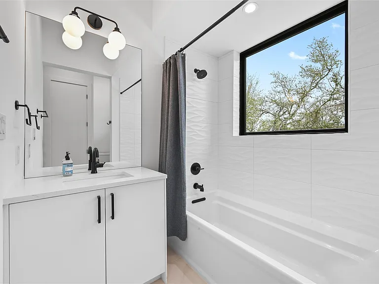 308 Briarwood Trl — Photo 30
