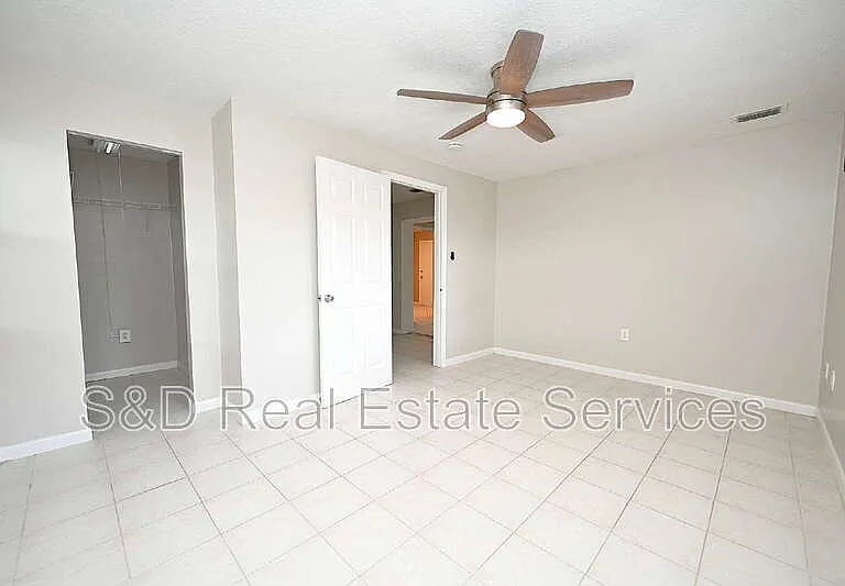 907 Swann Dr — Photo 40