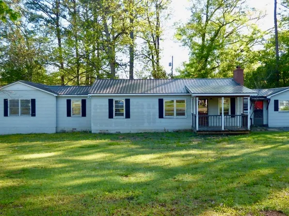 40 Dana Ave, Sylacauga, AL 35150