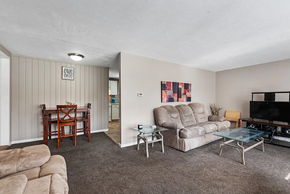 Building Photo - 1408 W Beechwood Ave