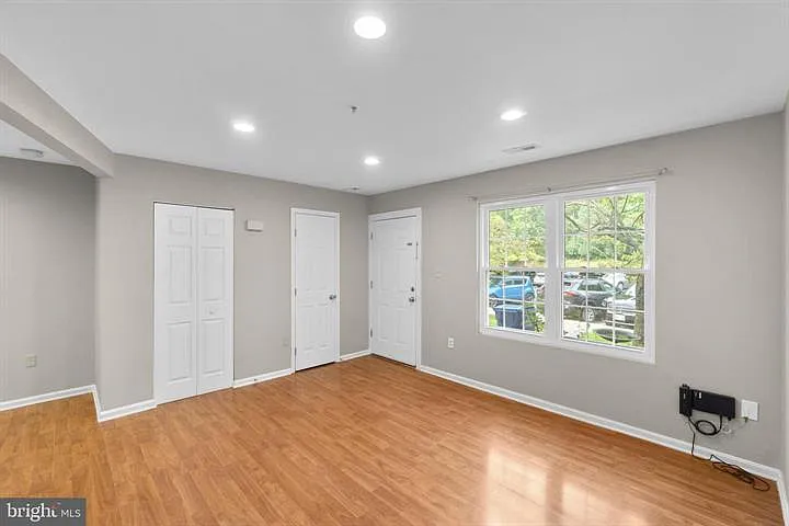 3 bed, 2.5 bath, 1416 sqft, $2,550 — Photo 2
