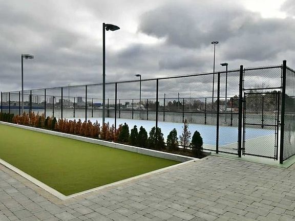 4th image of 115 McMahon Dr #2009