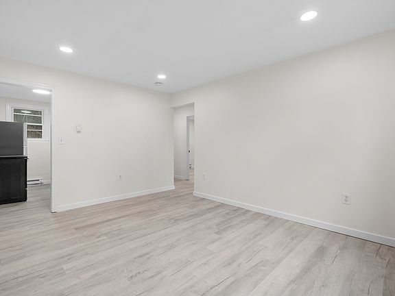 4th image of 5 Foote Rd #5