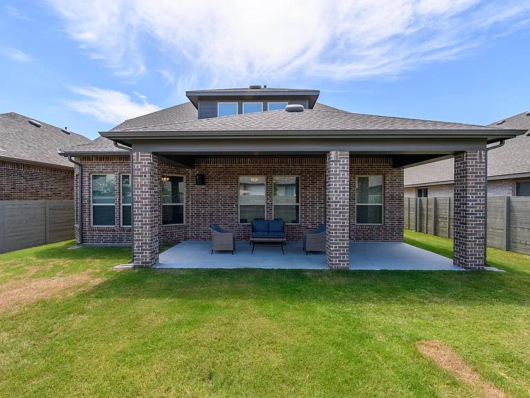 1604 Moss Trail Ct — Photo 37