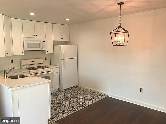 2nd image of 594 Livezey St