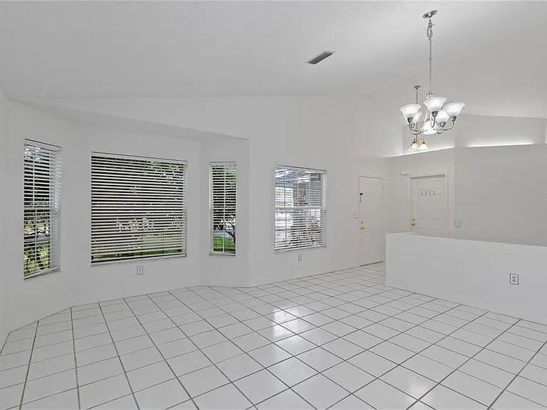 5116 Plantation Dr — Photo 6