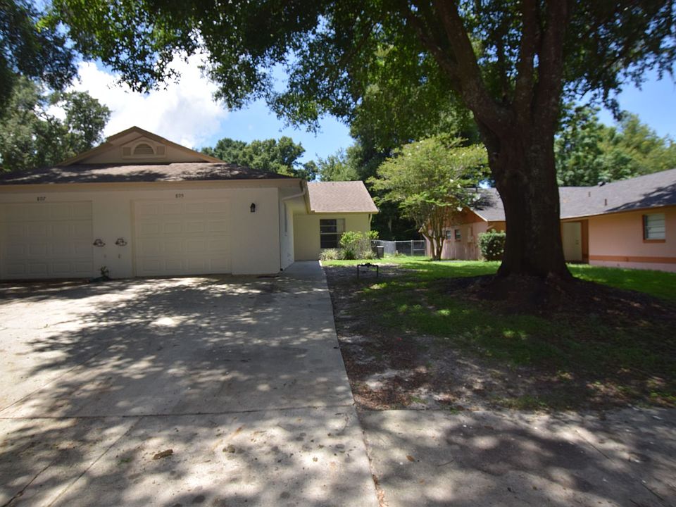 1st image of 805 Sleepy Harbour Dr