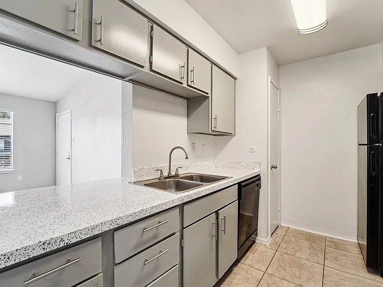 Crosby at Westchase Apartments — Photo 36