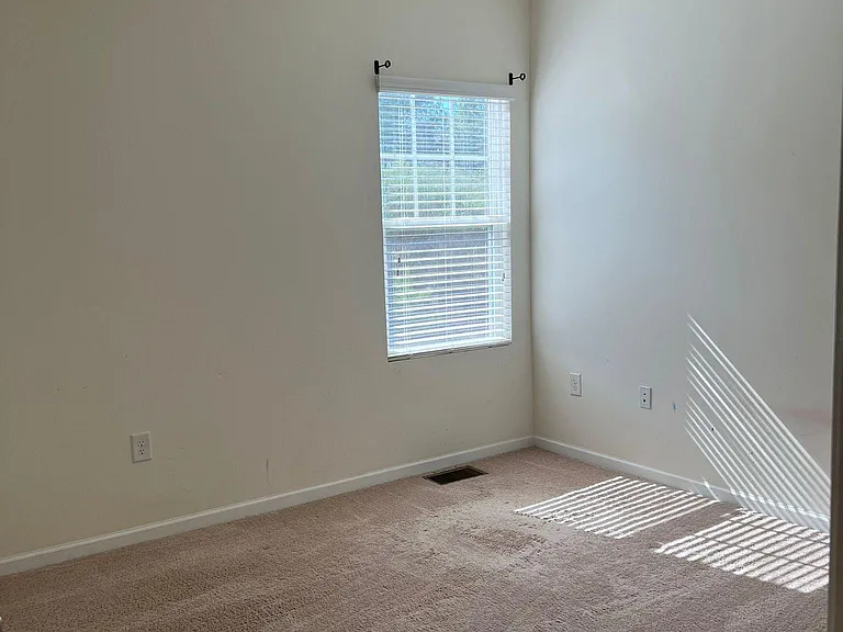 429 Durants Neck Ln — Photo 16