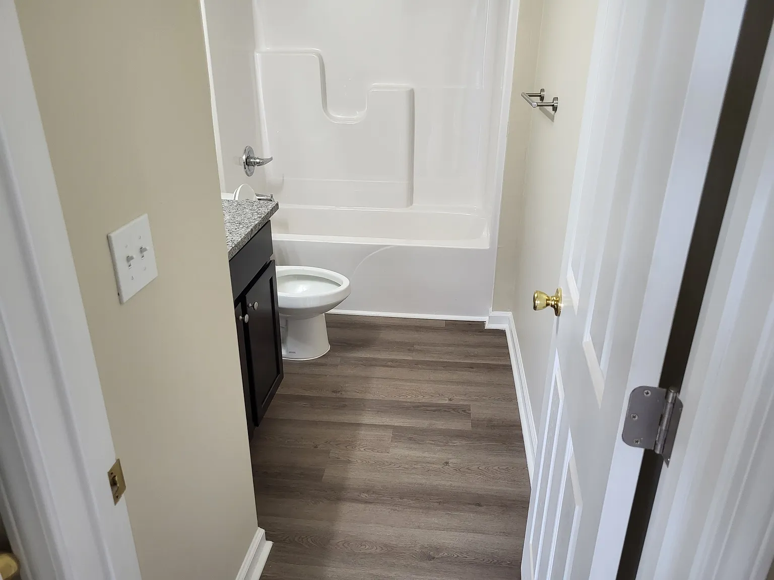 102 Rai Ct — Photo 3