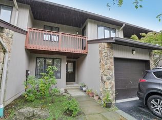 413 Dogwood Ct UNIT 25, Little Falls, NJ 07424