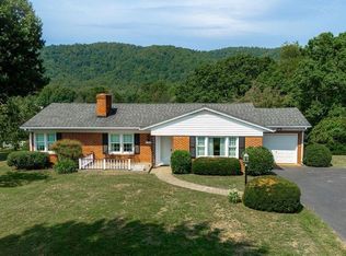 1447 Stevens Cove Rd, Lovingston, VA 22949