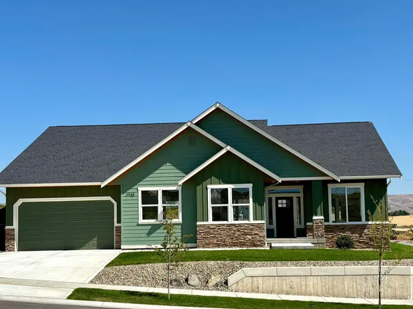 1743 Golden Hills Dr, Lewiston, ID 83501
