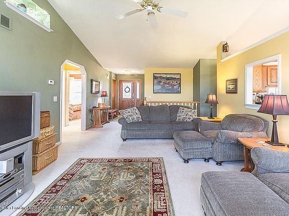 3rd image of 9290 Looking Glass Brook Dr
