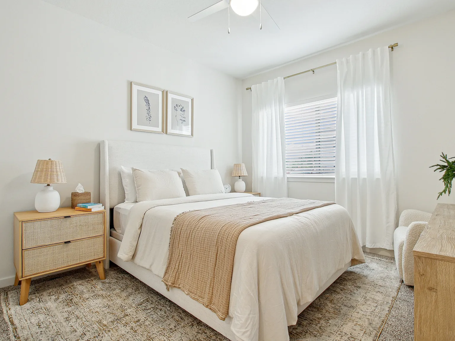 Sundance Trails Apartments — Photo 4