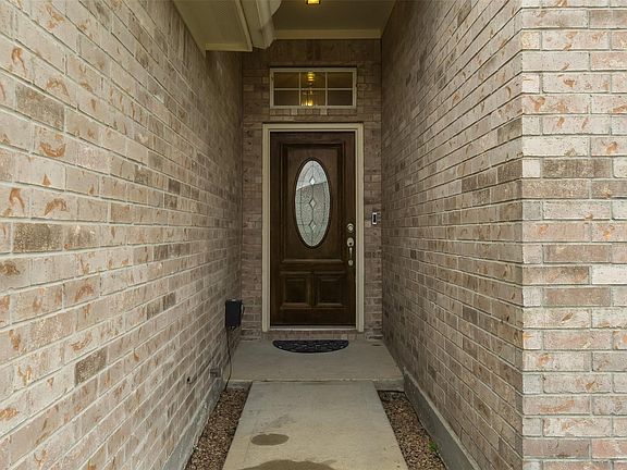 2nd image of 2506 Barton Springs St