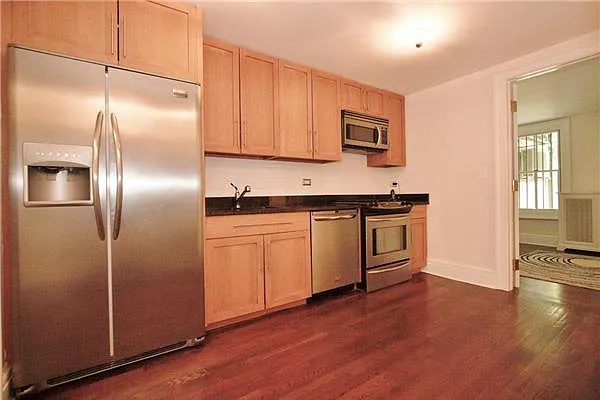 Rented by R New York | media 29