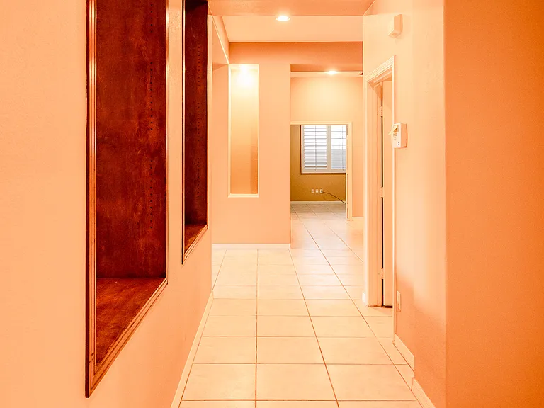 462 W Carob Dr — Photo 11