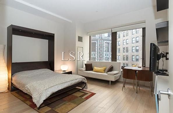 1st image of 75 Wall St APT 27L