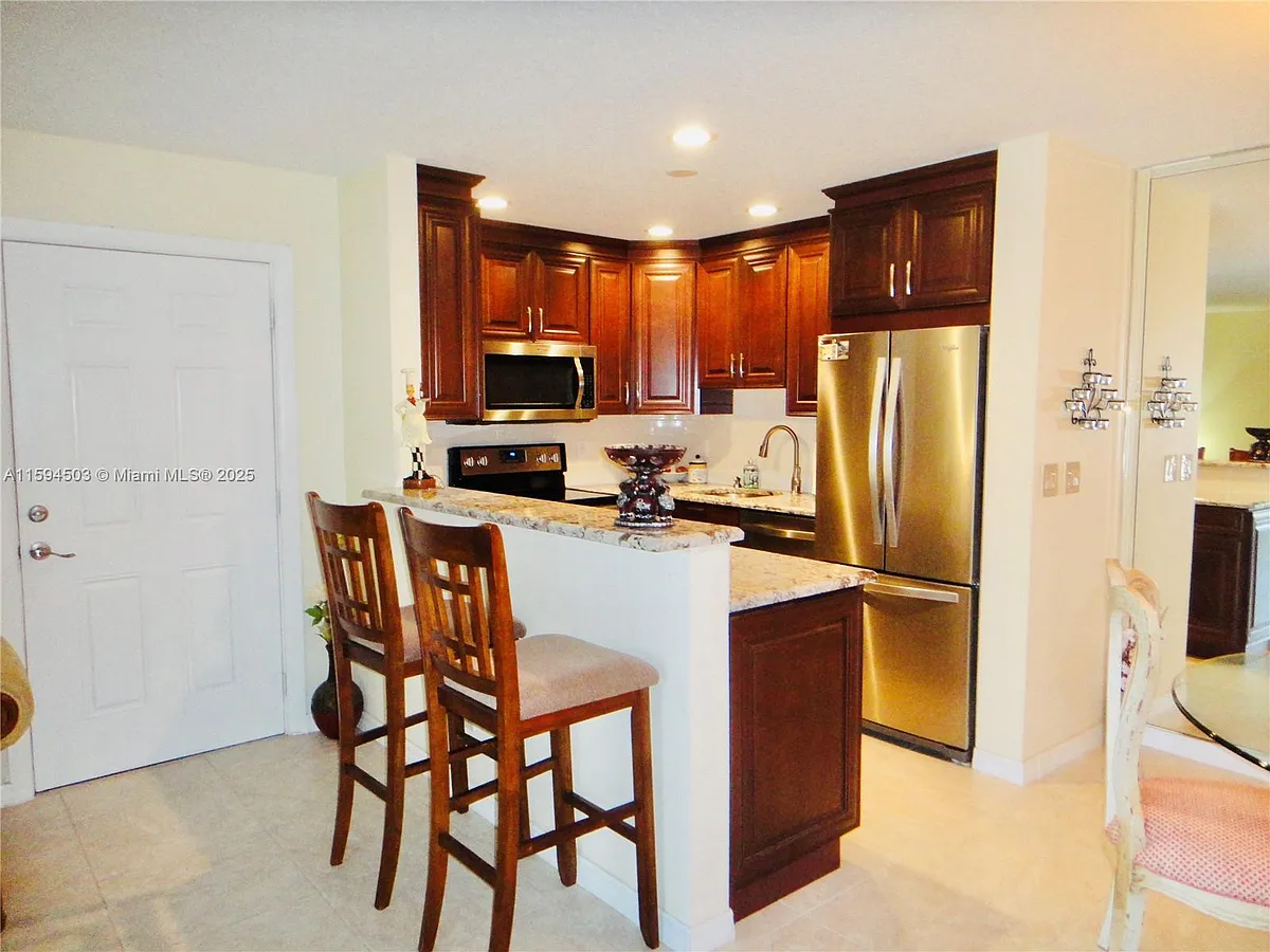 Building Photo - 1102 Duncan Cir #104