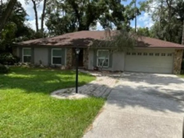 818 Druid Hills Rd, Temple Terrace, FL 33617