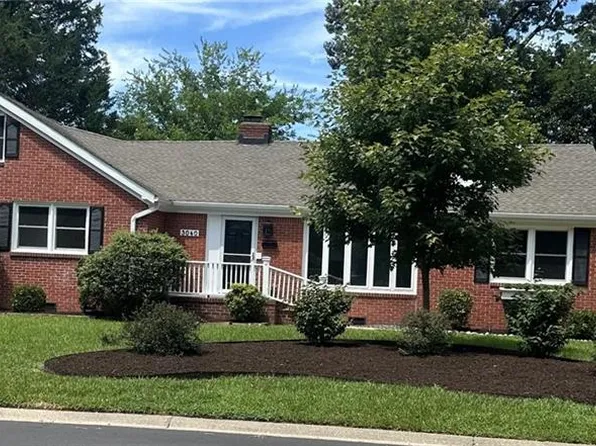 3040 Edinburgh Dr, Virginia Beach, VA 23452