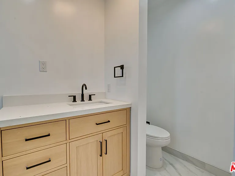 843 Westbourne Dr #C — Photo 6