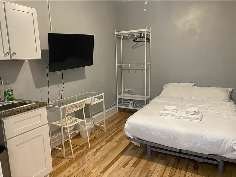 5936 Chestnut St #123 — Photo 3