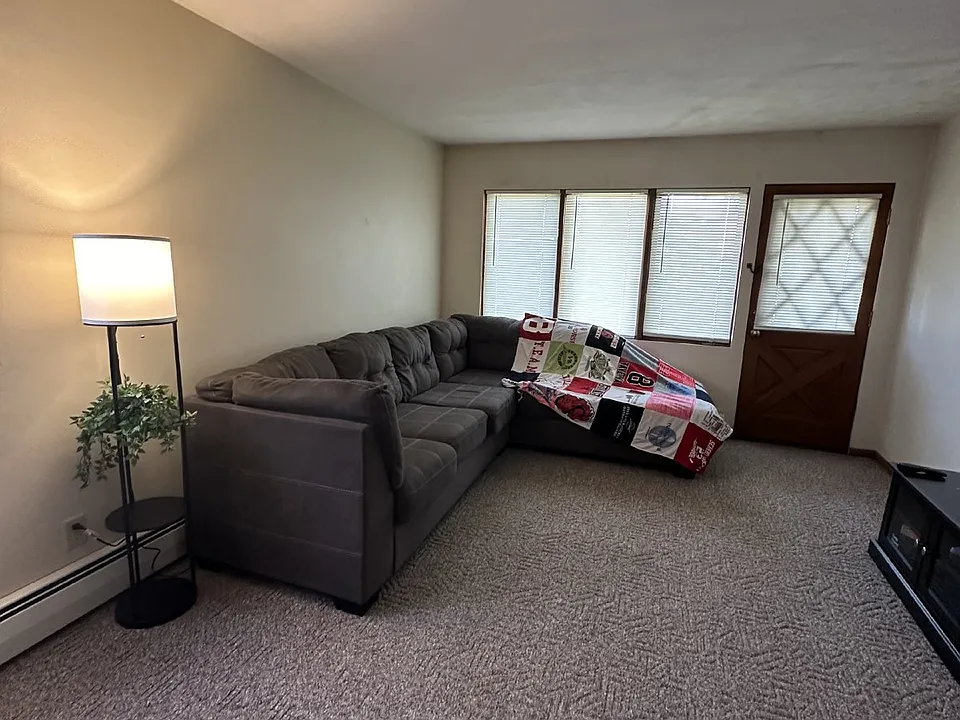 221 Lake St #1