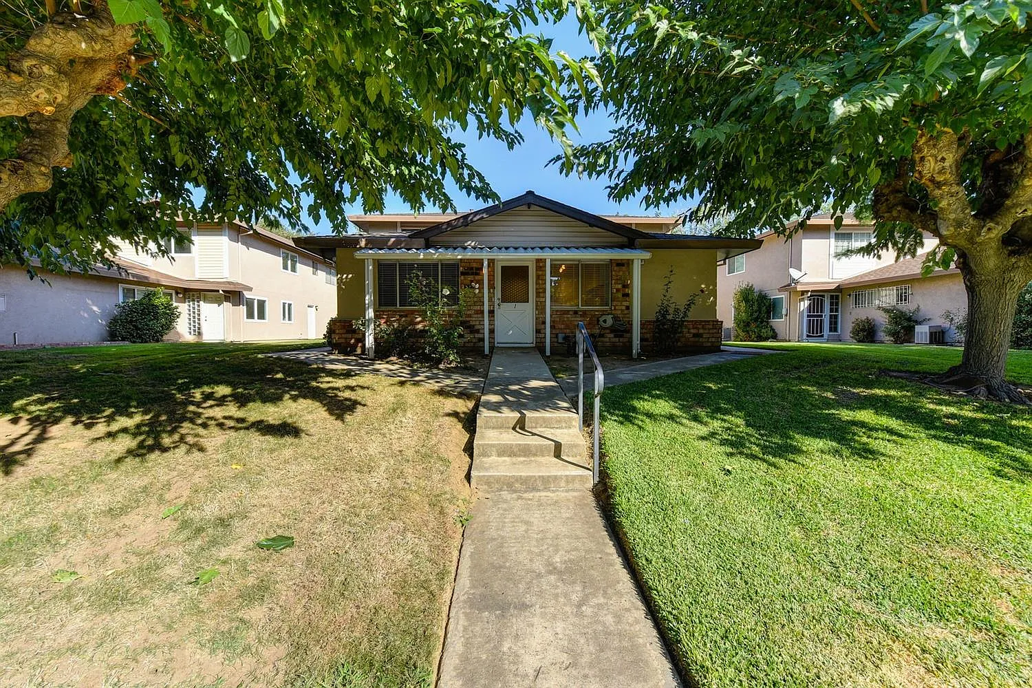 9037 Montoya St APT 1 photo 1