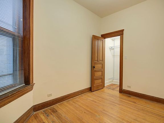 5th image of 1433 N Wells St APT 4R