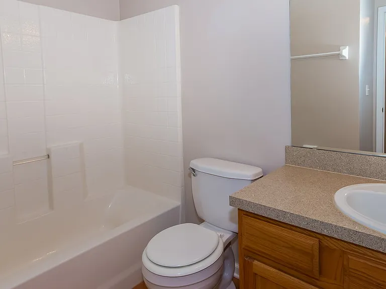 8073 Leafcrest Dr — Photo 13