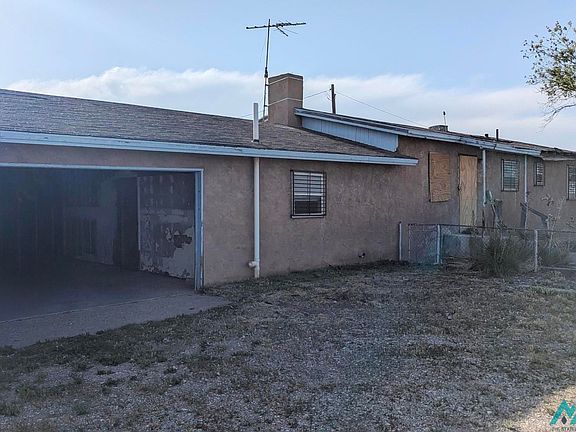 2nd image of 901 E Gallina Rd