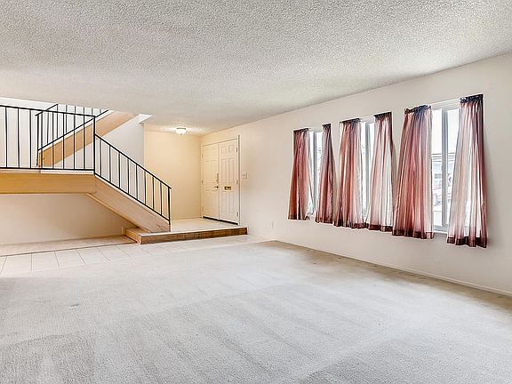 3rd image of 3364 Delderfield Ave