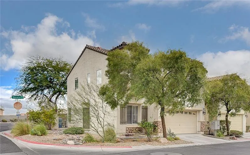 8008 Dardanelle Valley St — Photo 3