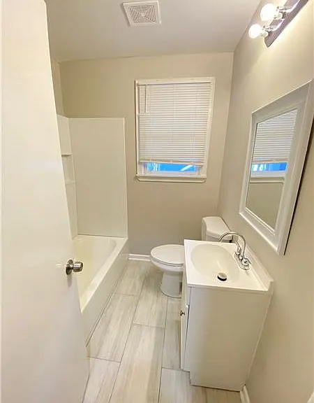 2137 Bolling St — Photo 12