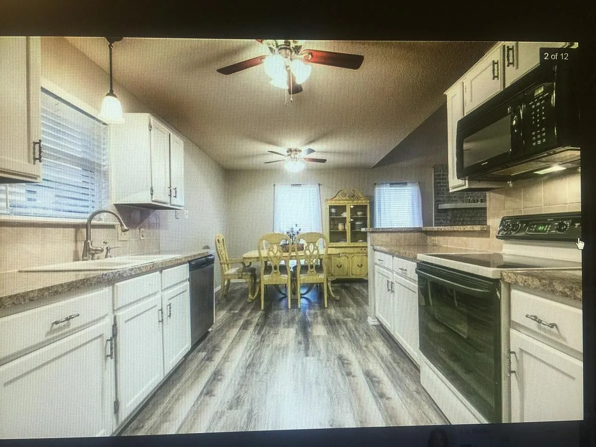 Building Photo - 717 Westwind Ln