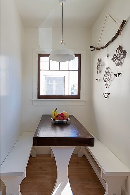 built in banquette