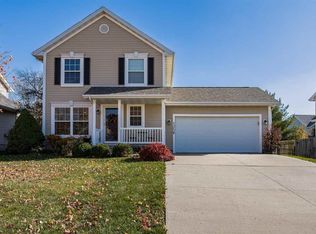 1356 Woolridge Dr, Coralville, IA 52241
