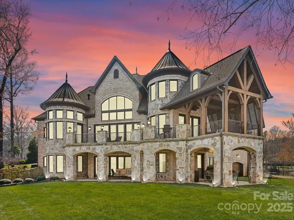 4004 Channel Pointe Ln, Denver, NC 28037