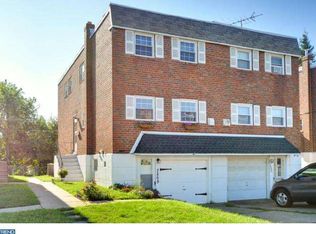 2869 Walnut Hill St, Philadelphia, PA 19152