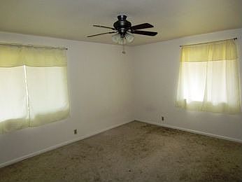 2nd image of 3321 Tomahawk Dr